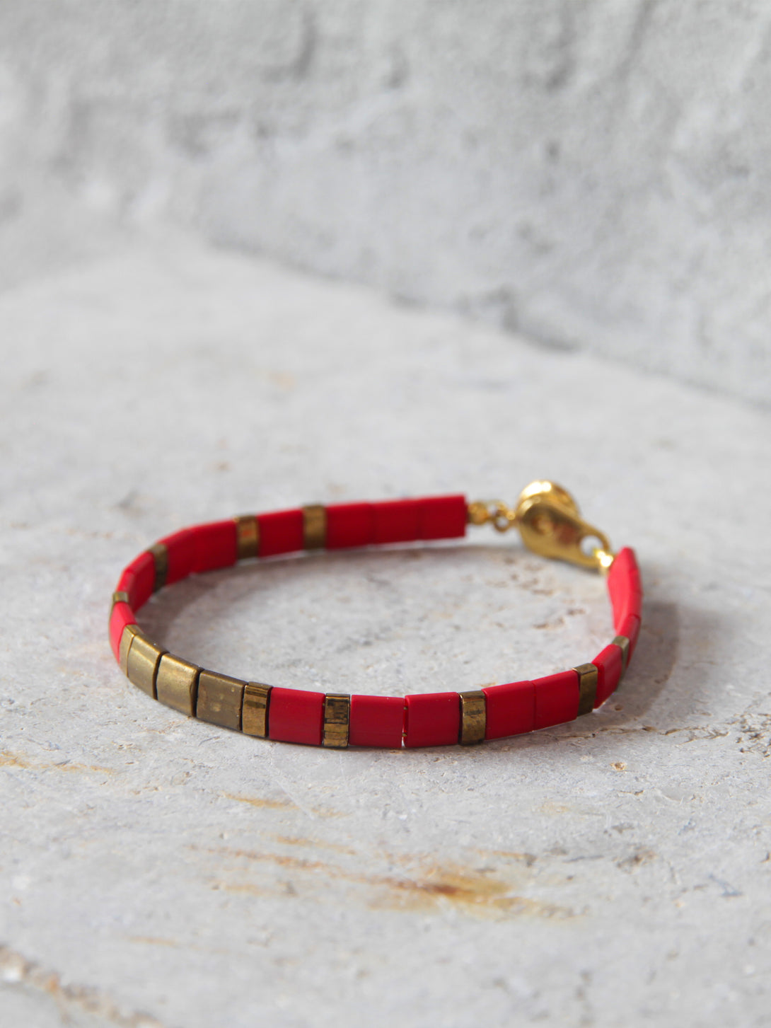 Brazalete Miyuki Tila Volcán Dorado 5mm - Tayrona Accesorios